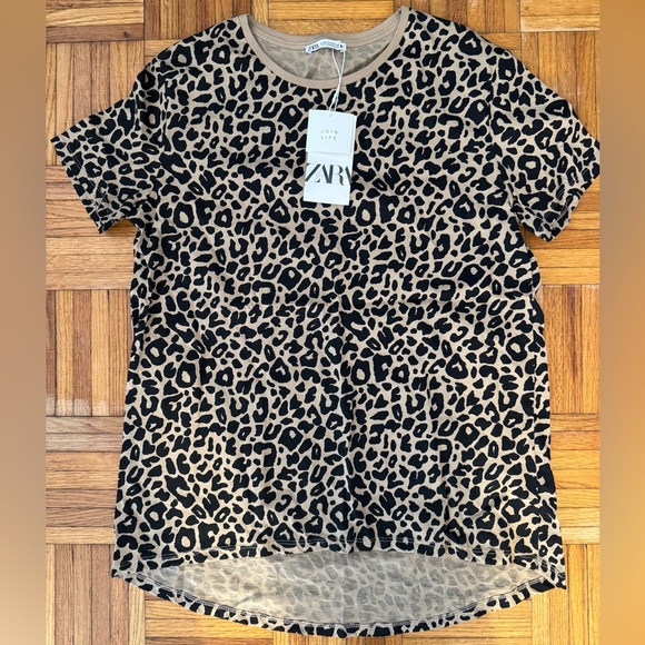 ZARA Leopard Print T-shirt - Picture 1 of 3